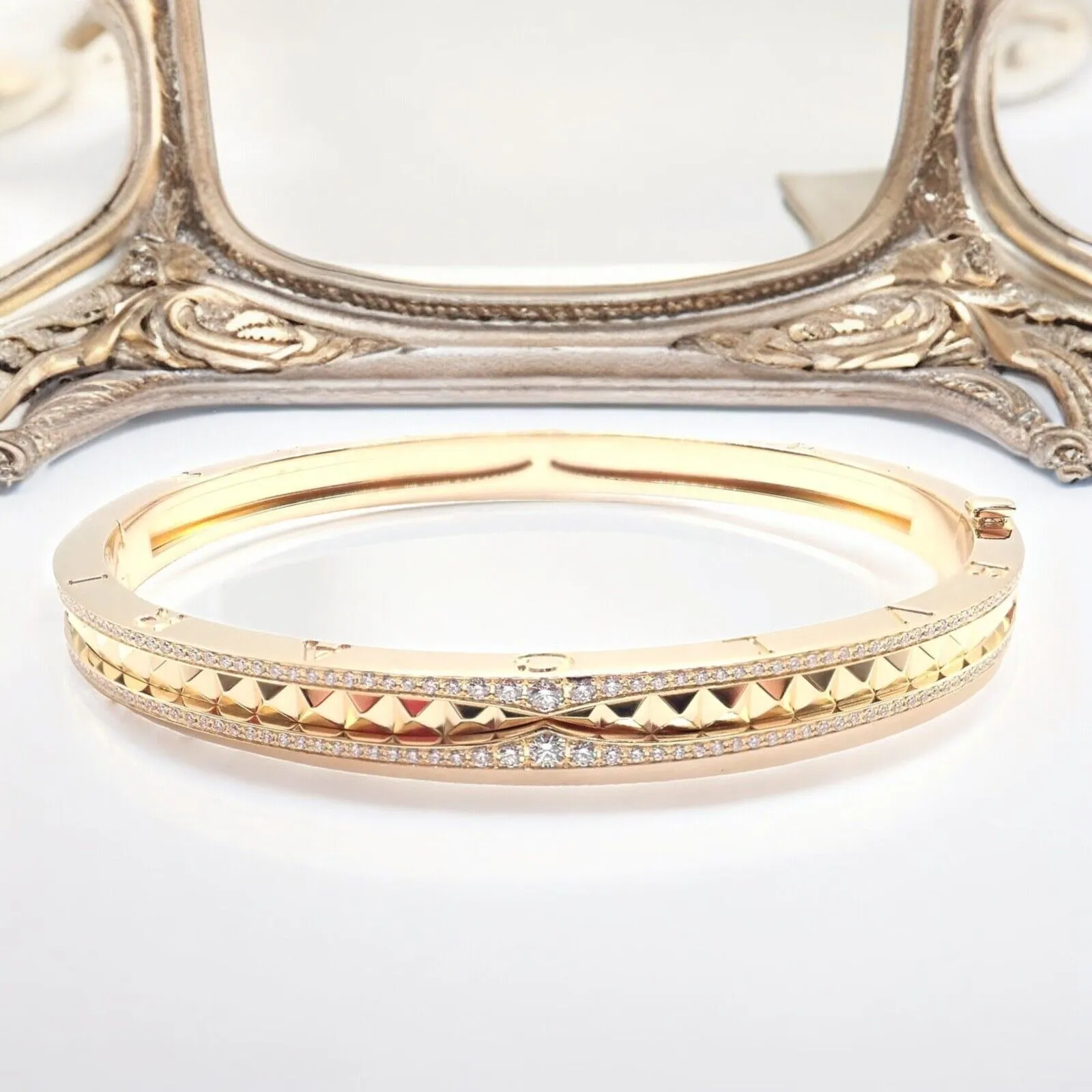 Authentic! Bulgari Bvlgari B.Zero1 Rock 18k Yellow Gold Diamond Bangle Bracelet