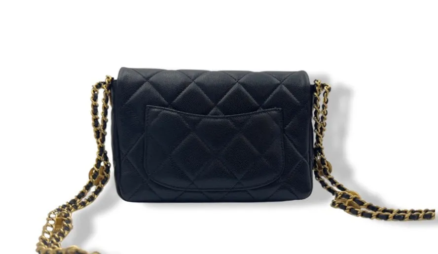 Chanel Medallion Mini, Twist Your Buttons