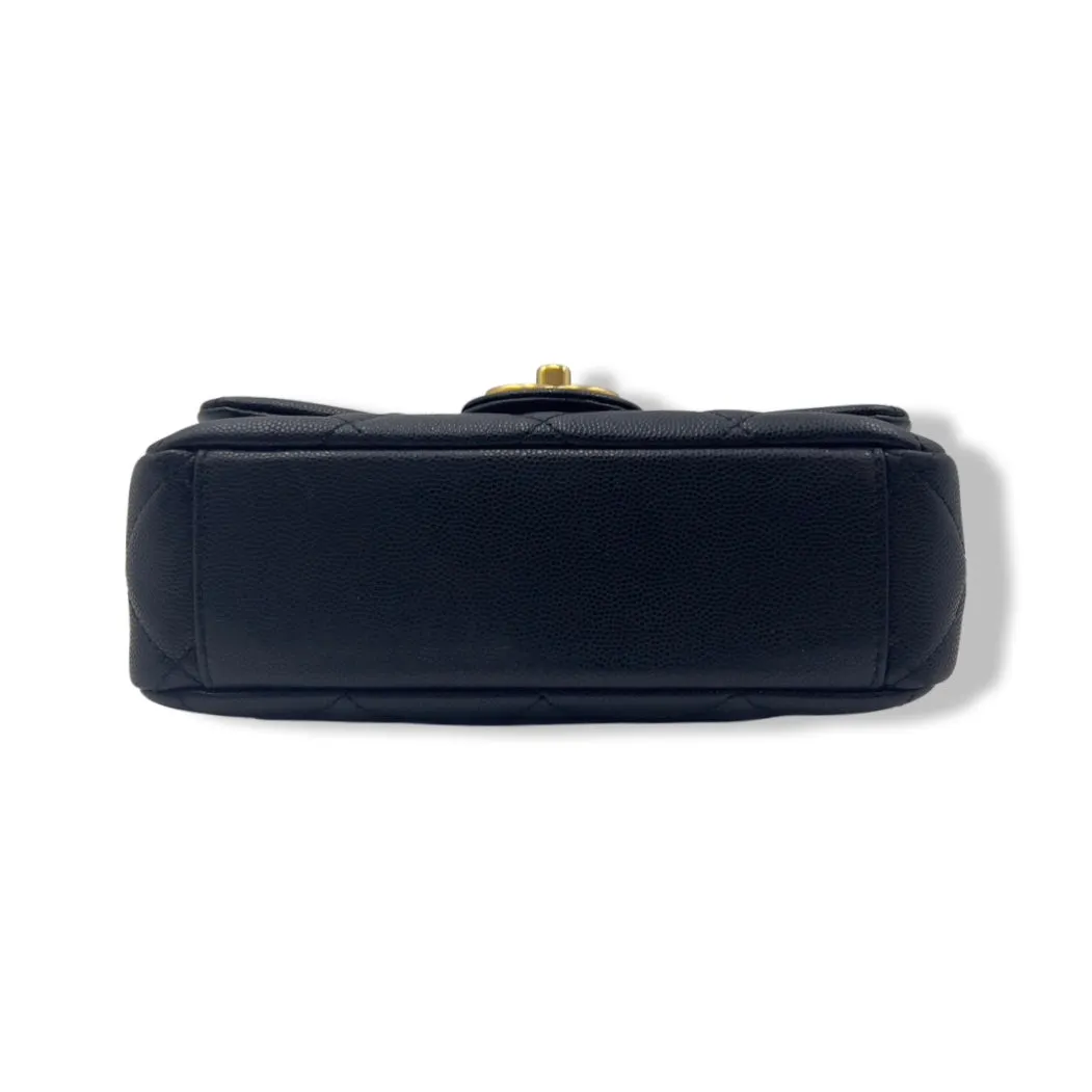 Chanel Medallion Mini, Twist Your Buttons