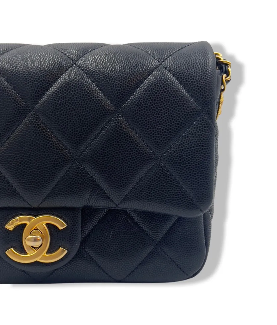 Chanel Medallion Mini, Twist Your Buttons