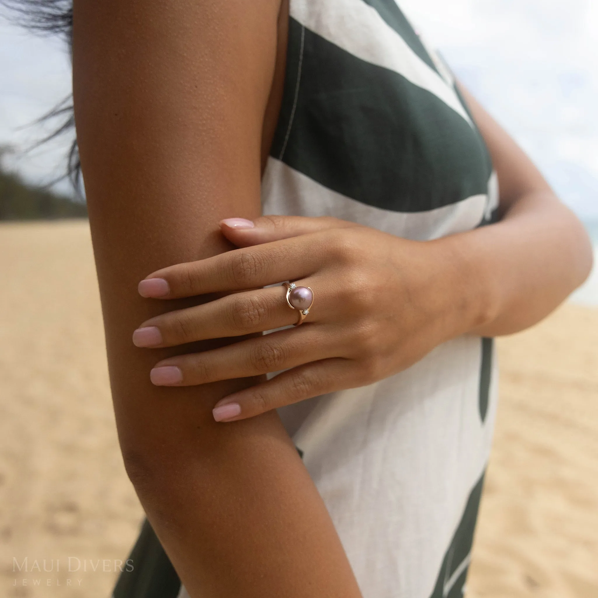 Lilac Freshwater Pearl Ring in Rose Gold with Diamonds - 10-11mm