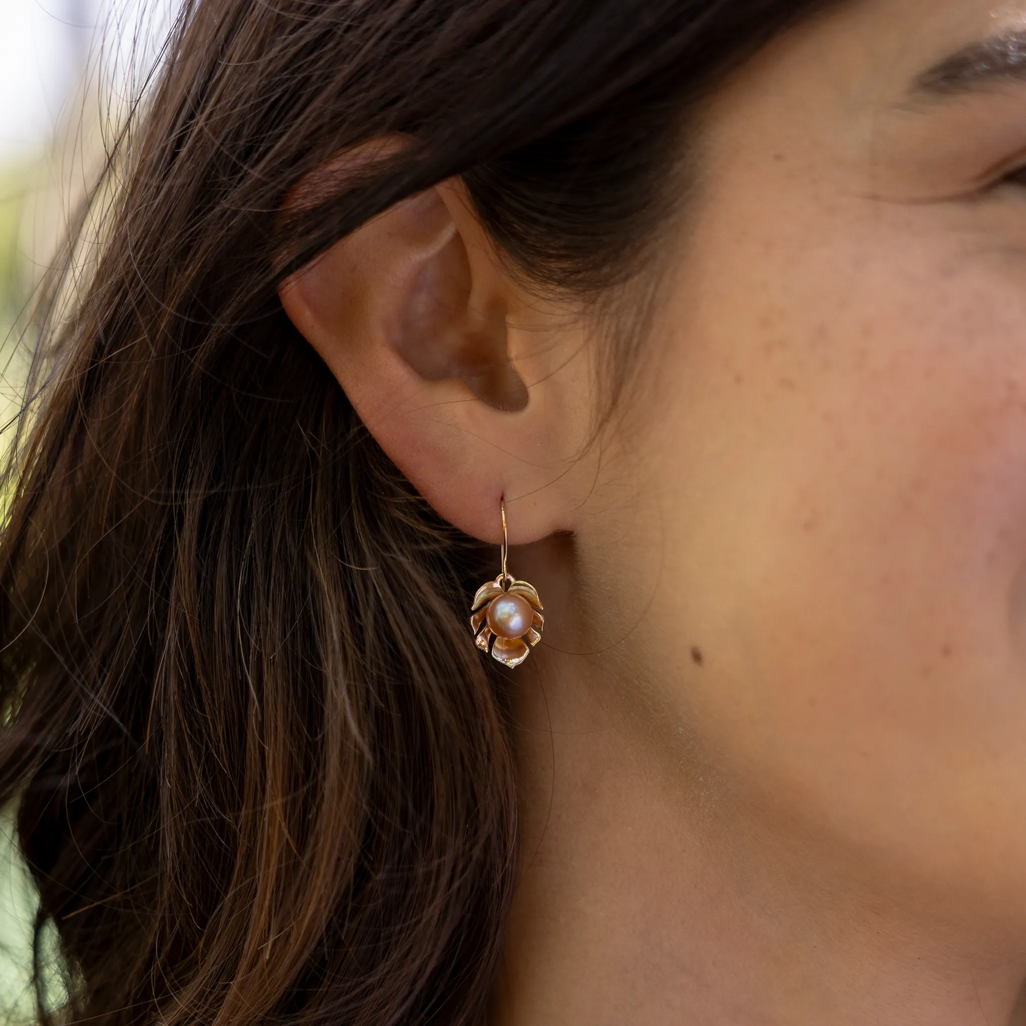 Pick A Pearl Monstera Earrings in Gold - 15mm