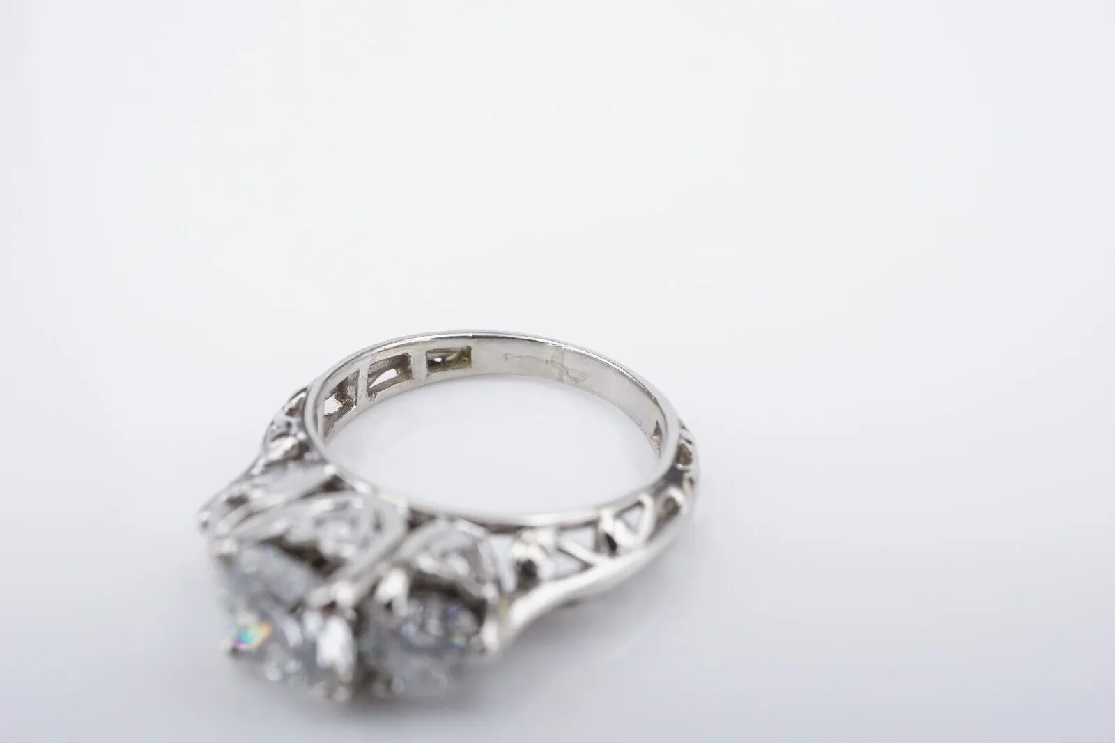Platinum 3-Stone 1.8 ct Natural Diamond Engagement Ring Size 5.25 Vintage RG4351