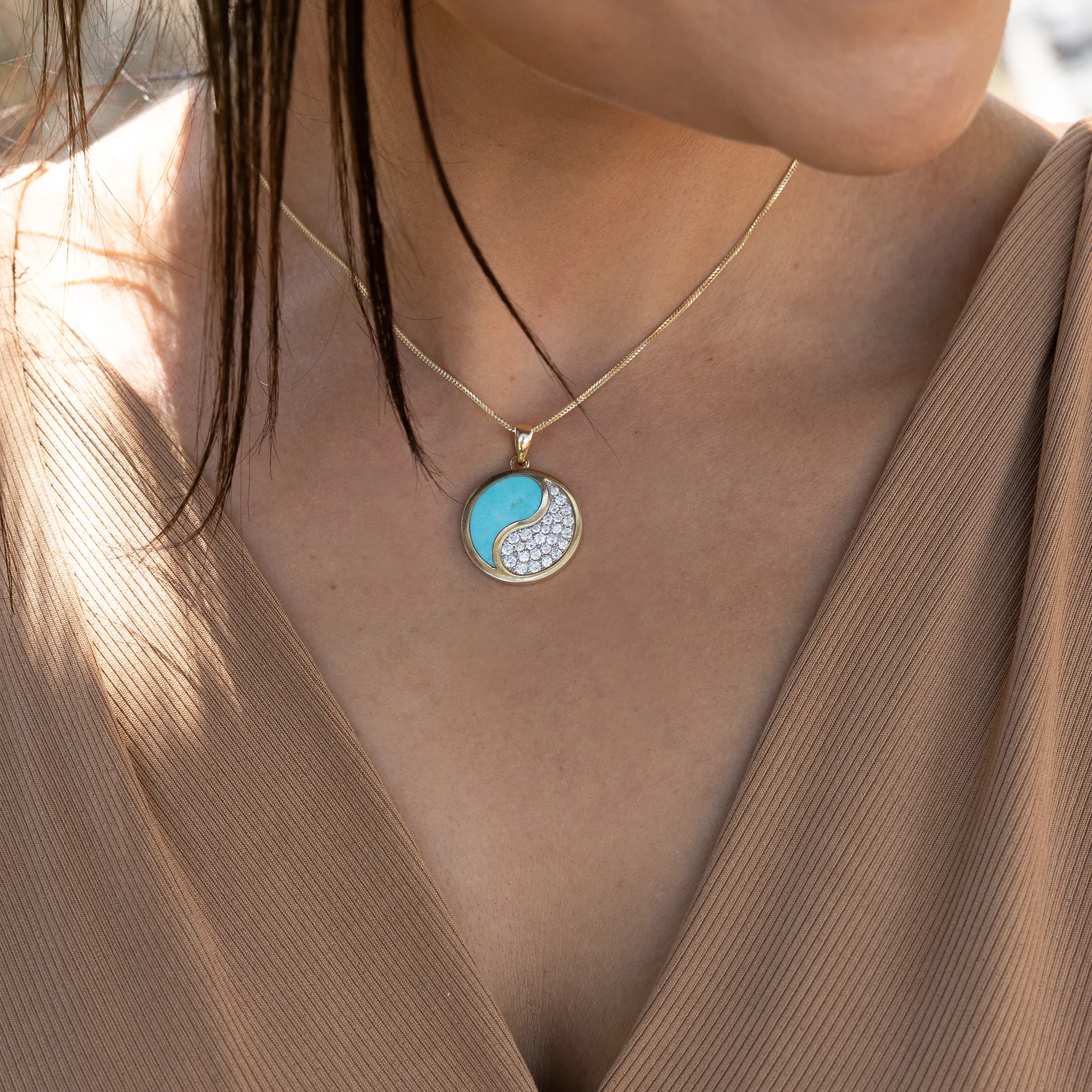 Yin Yang Turquoise Pendant in Gold with Diamonds - 22mm
